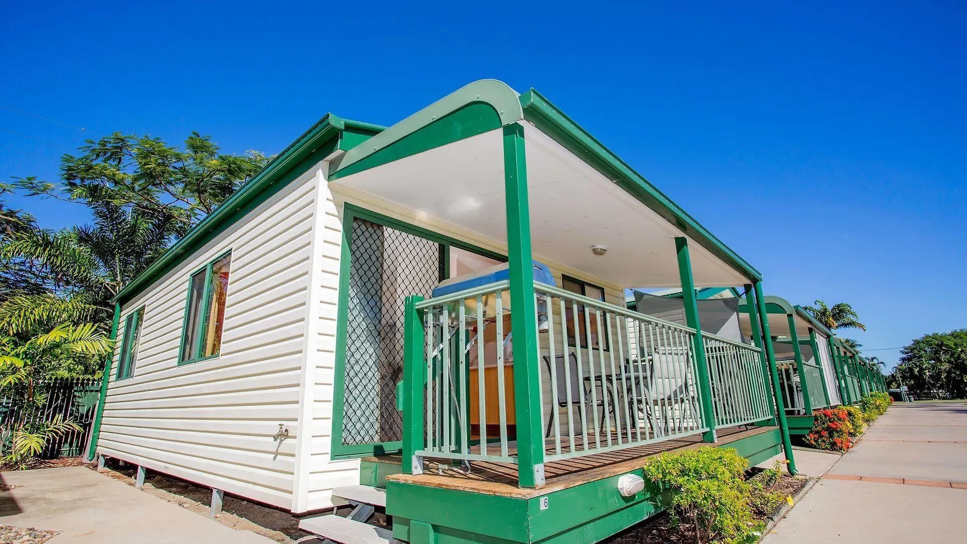 Nrma Bowen Beachfront Holiday Park Hotel